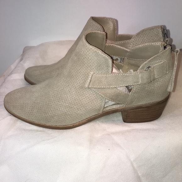 Dolce Vita Shoes - Dolce Vita Ankle Boots